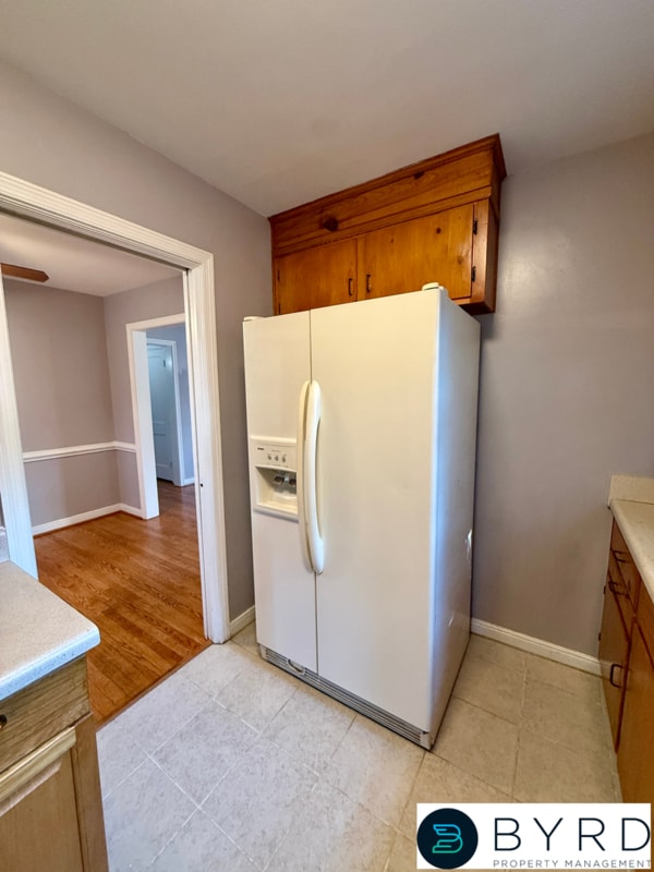 Building Photo - 9023 Farmington Dr