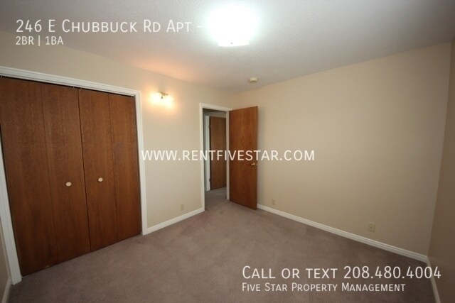 Building Photo - 246 E Chubbuck Rd
