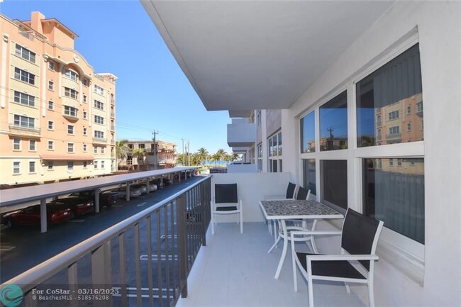 Building Photo - 405 N Ocean Blvd