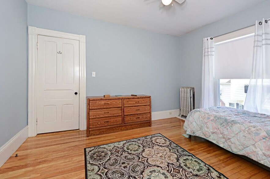 Building Photo - 20 June St