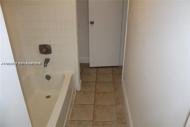 Building Photo - 1247 SW 46th Ave