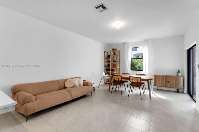 Building Photo - 12932 SW 286th Terrace