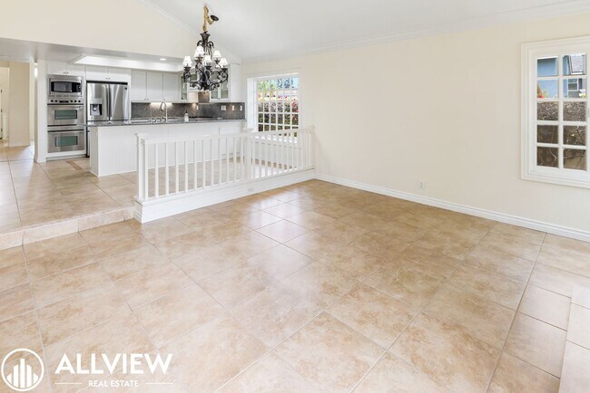 Building Photo - Elegant 3 Bed 2 Bath Home Available in the Heart of Woodbridge!