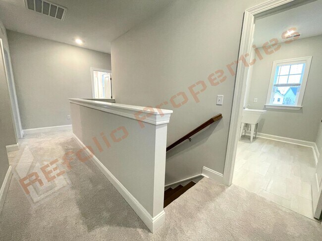 Building Photo - Beautiful 4 Bedroom 3 Bath with 1st FL Guest Suite and High-Speed Internet Home in Edge of Auburn...