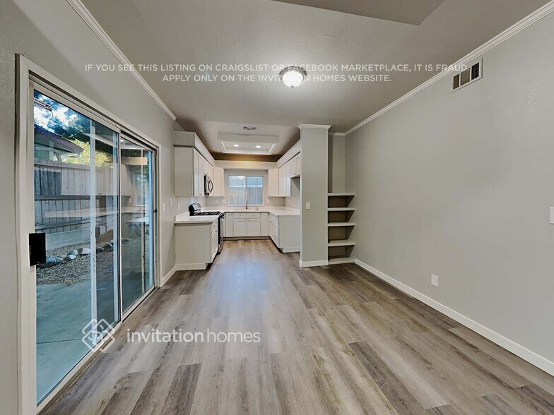 Building Photo - 8209 Filifera Way