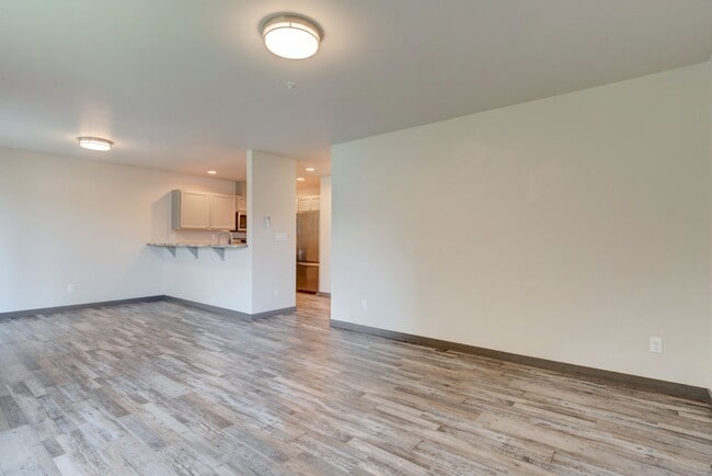 Building Photo - 2 bed 2 Bath Condo in Summerwind Community