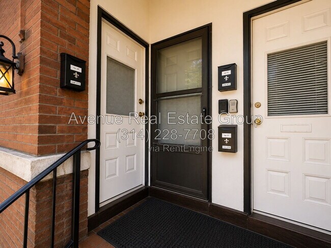Building Photo - 3210 Osceola St