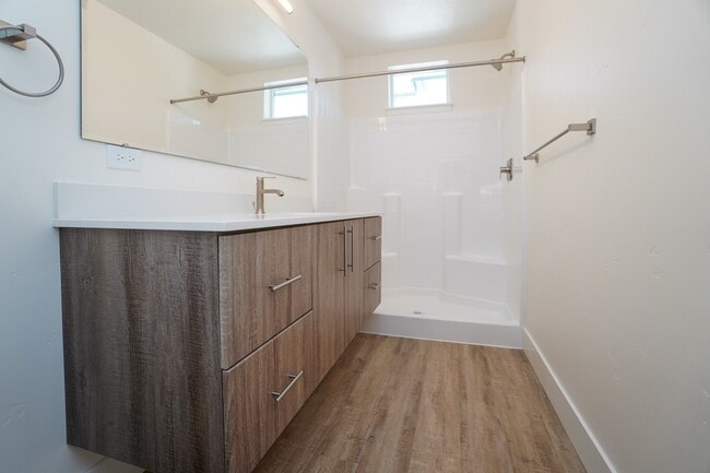 Building Photo - 4613 Iota St