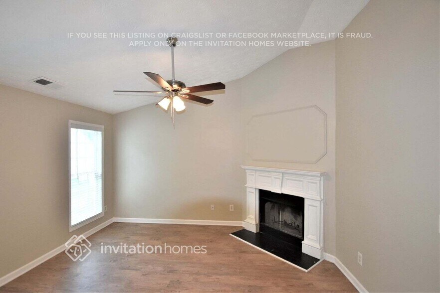 Building Photo - 5622 Elwood Cir
