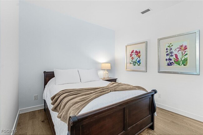 Building Photo - 13060 Sail Away St