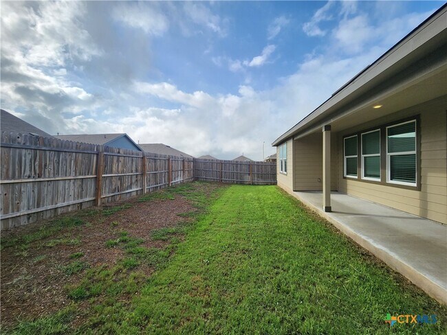 Building Photo - 414 Fairy Duster Dr