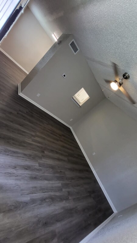 Building Photo - 3103 8th Ave