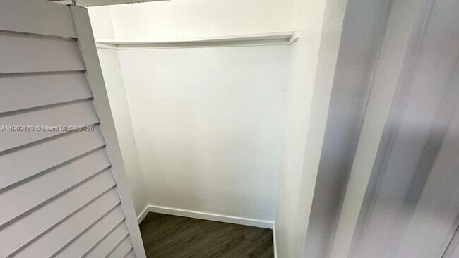 Building Photo - 1475 NE 125th Terrace