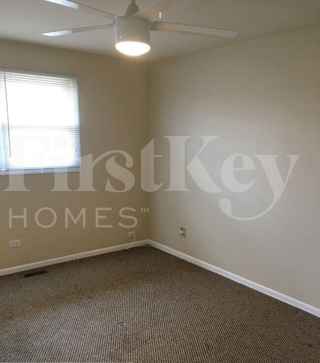 Building Photo - 17225 Coventry Ln