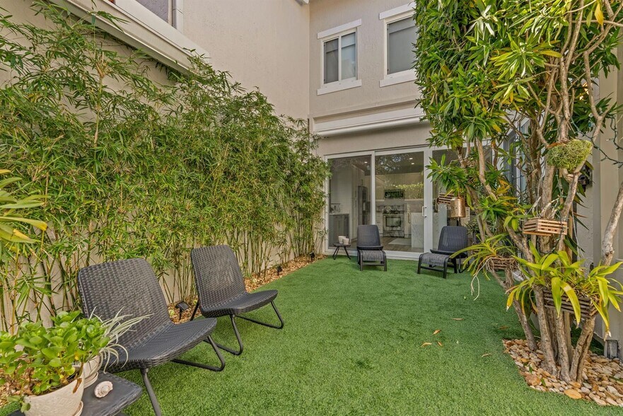 Building Photo - 1546 Yellowheart Way