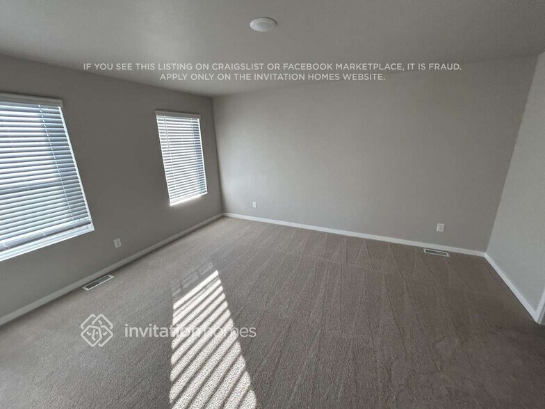 Building Photo - 2161 Christina St