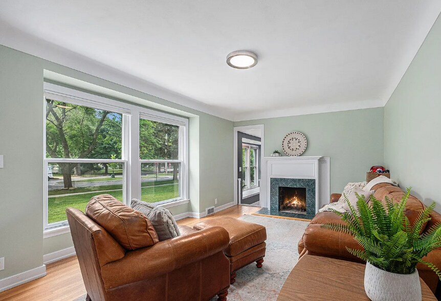 Building Photo - 2125 Englewood Dr SE