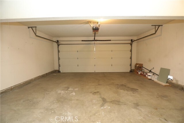 Building Photo - 10420 Bogardus Ave