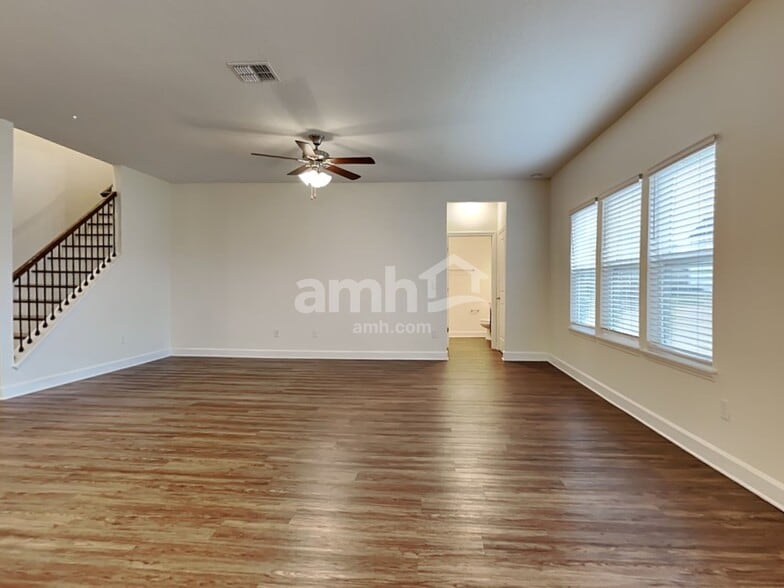 Building Photo - 646 Welcome Home Dr