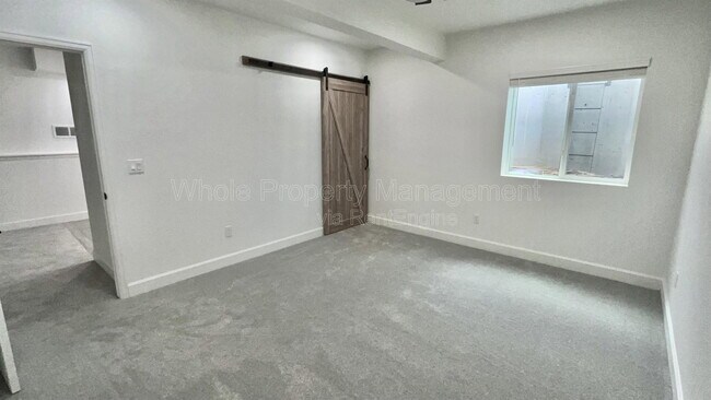 Building Photo - 5782 Saddle Skirt St
