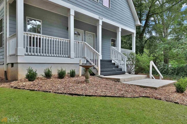 Building Photo - 528 Emily Pl NW