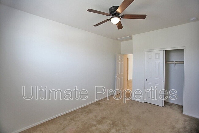 Building Photo - 11538 W Redfield Rd