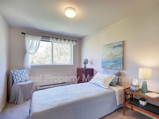 Building Photo - 2448 NW 59th St