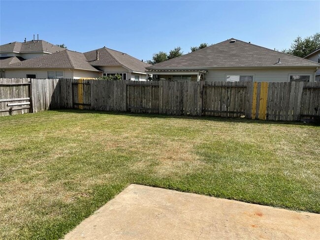 Building Photo - 25119 Clover Ranch Dr