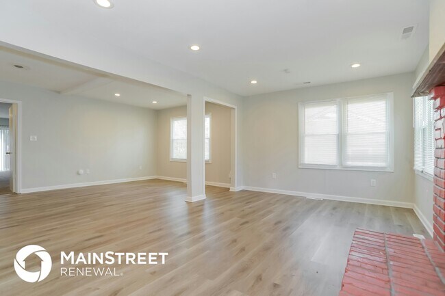 Building Photo - 12712 10th St