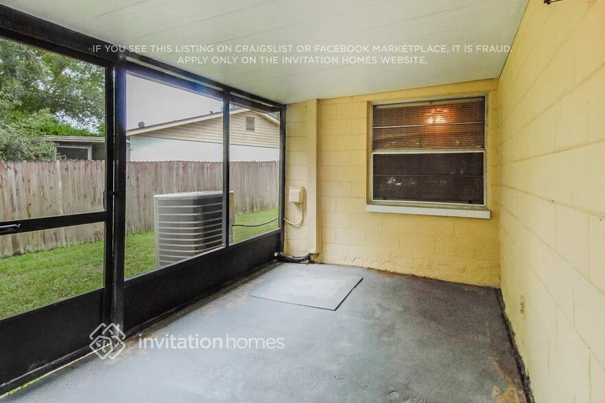 Building Photo - 11515 Paperwood Pl