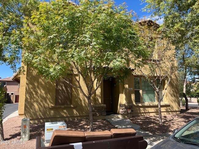 Primary Photo - 1360 S Ponderosa Dr