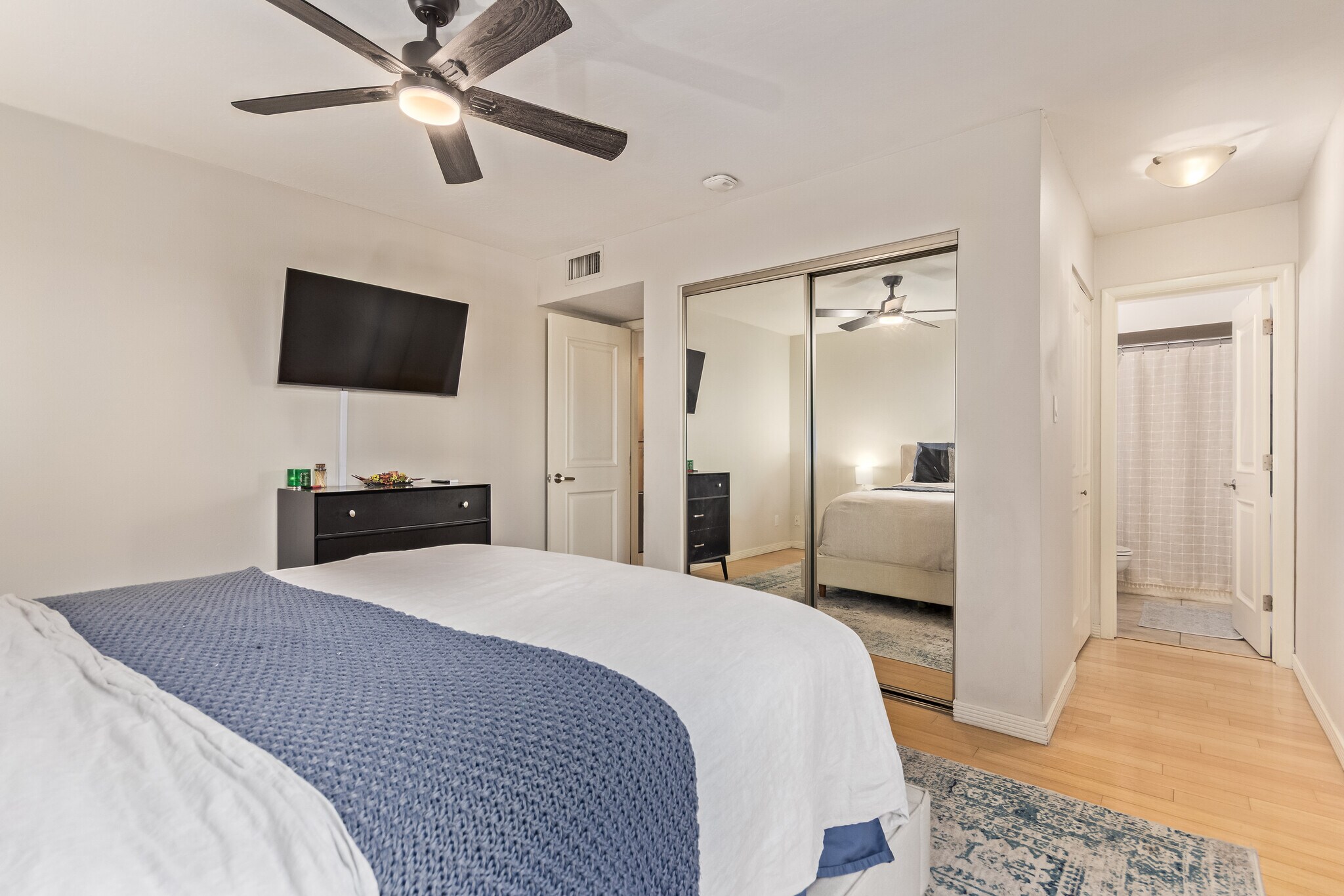 Building Photo - 1225 E Medlock Dr