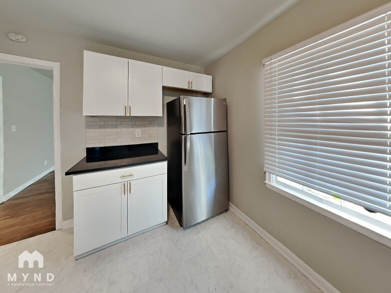 Building Photo - 1319 Campbellton Rd SW