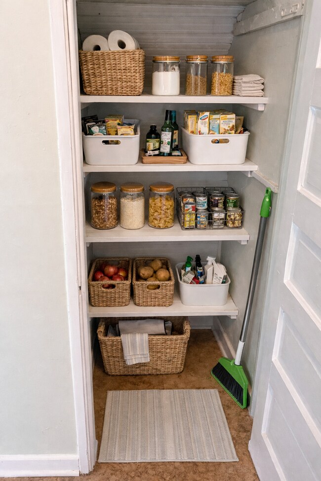 Building Photo - 339 Park Ave