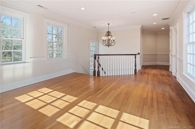 Building Photo - 1247 Oenoke Ridge
