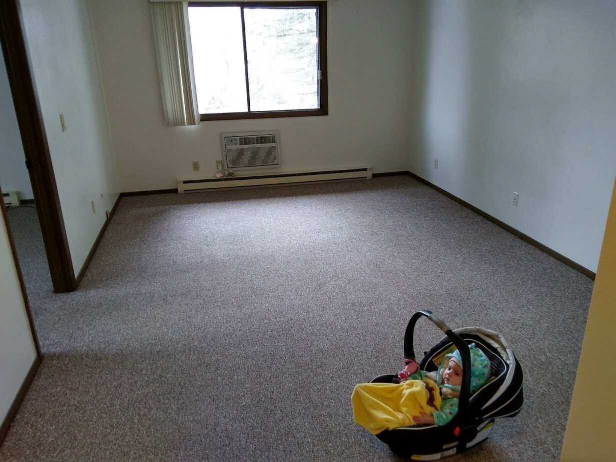 Building Photo - 401 N East St