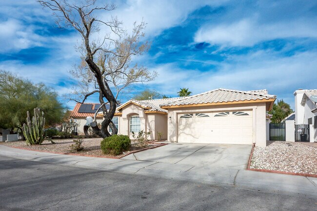 Building Photo - 4408 Rippling Brook Dr