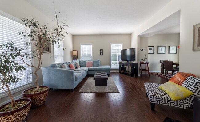 Building Photo - Available Sept 4th, 2026!