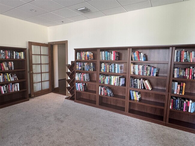 Building Photo - 5000 N Ocean Dr