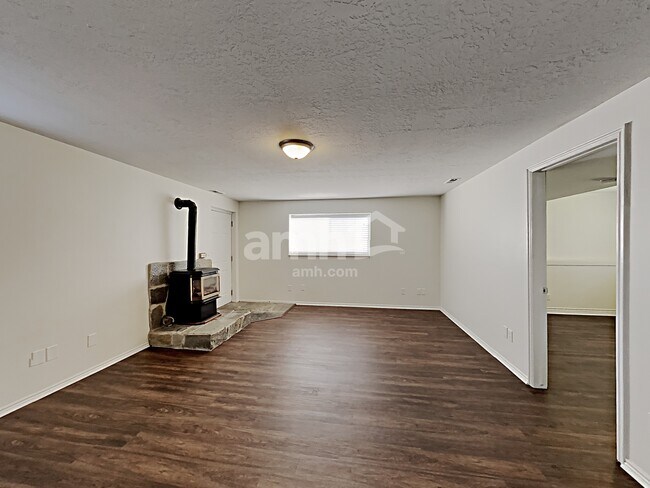 Building Photo - 4877 S 4075 W