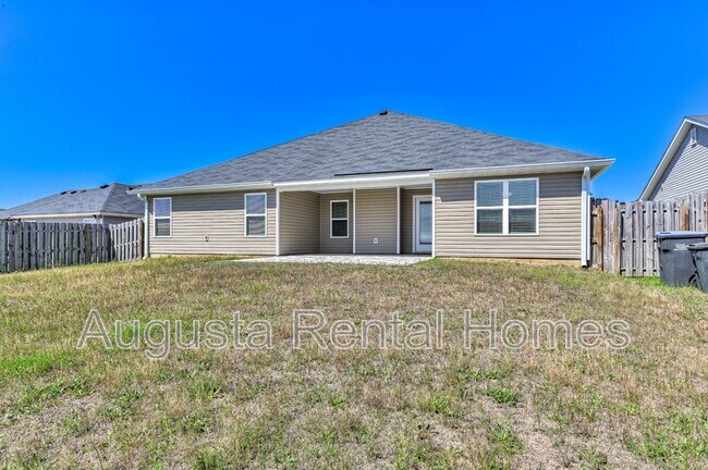 Building Photo - 2562 Inverness Dr