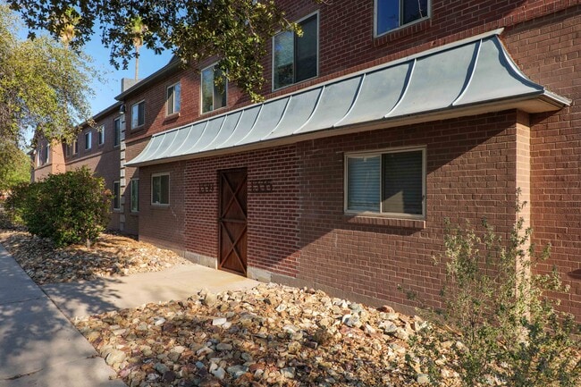 Building Photo - 1333 E Thomas Rd