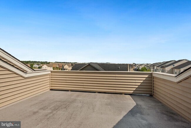 Building Photo - 43176 Witham Square