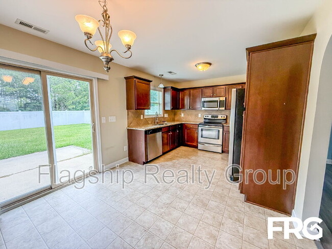 Building Photo - 1217 Teakwood Dr
