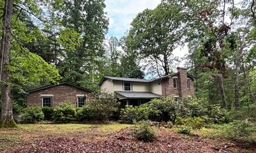 Building Photo - 105 Campbell Dr