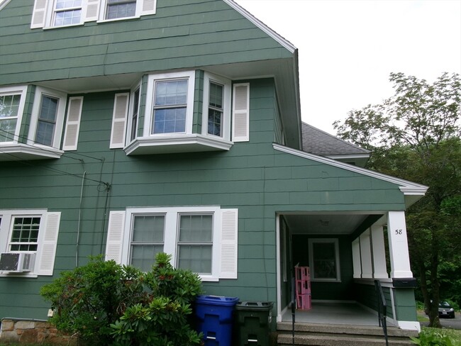 Primary Photo - 58 Bancroft Park