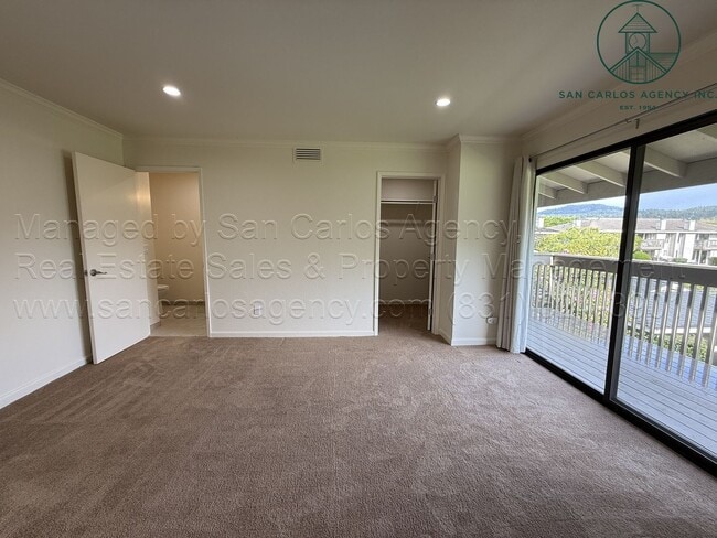 Building Photo - Newly Updated Two Bedroom Arroyo Carmel Townhouse