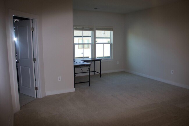 Building Photo - 1697 Dunnington Pl