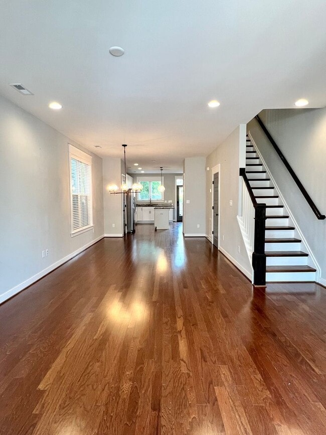 Building Photo - 1228 N 31st St