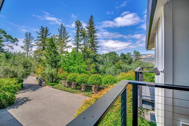 Building Photo - Welcome to Your Luxurious Napa Valley Retr...